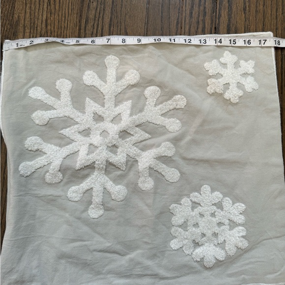 Two 17x16 Snowflake Pillowcases - Picture 3 of 5